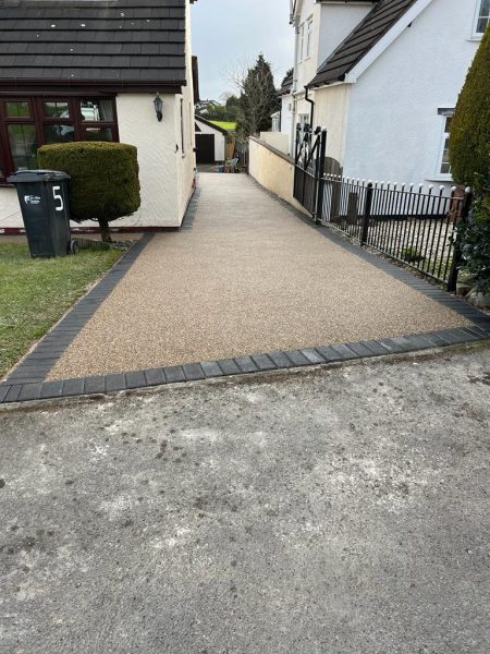 Gold resin driveway in Adamstown, Dublin