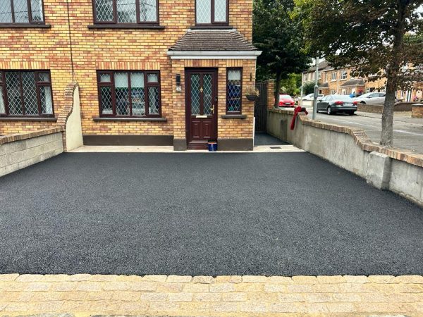 Our tarmac installers working in Ballinaclash